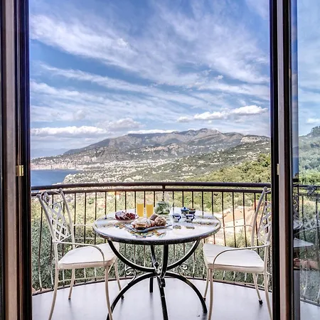 Villa Caruso *