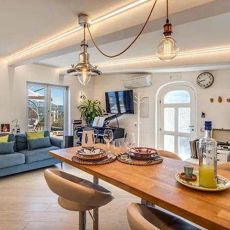 Caruso With Private Pool